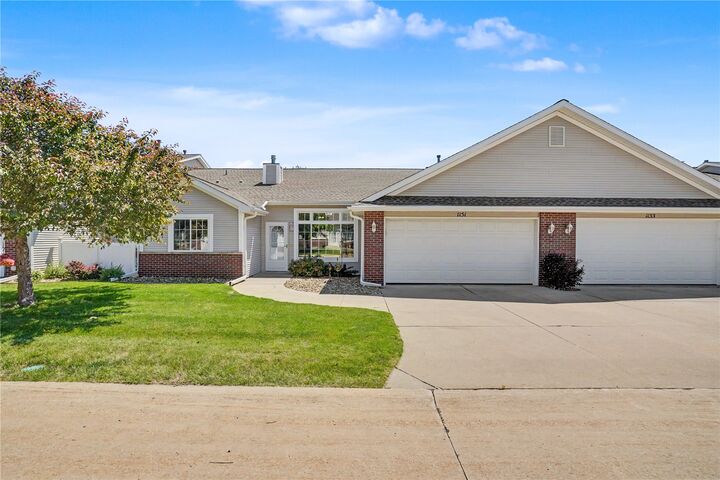 Property Photo: 1151 74th Street NE IA 52402