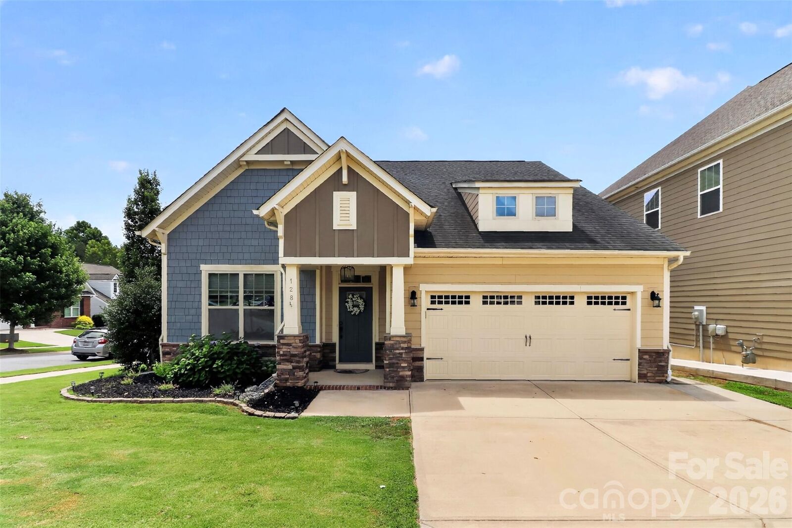 Property Photo:  128 Creekside Crossing Lane  NC 28117 