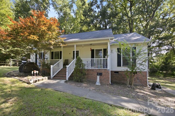 Property Photo: 699 Wyndale Drive SC 29730