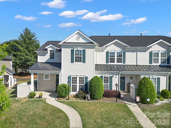 Property Photo:  14721 Lions Pride Court  NC 28273 