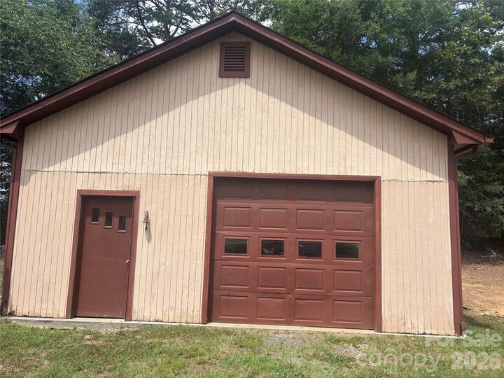Property Photo:  123 Valley Oaks Drive  NC 27006 