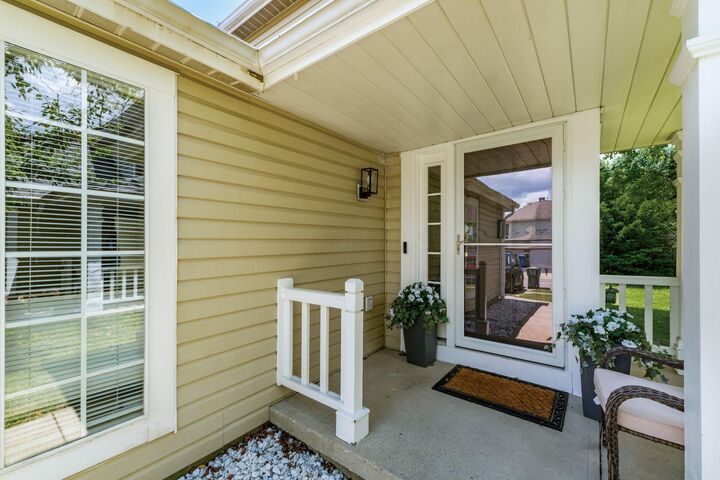 Property Photo:  7573 Bay Hill Drive  OH 43147 