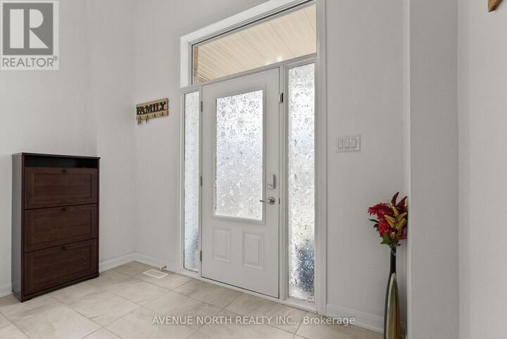 Property Photo: 17 Fossa Terrace ON K2J 6W4