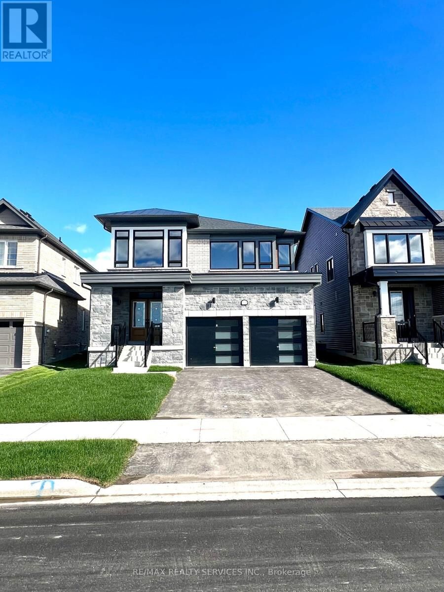 Property Photo: 156 Union Boulevard ON L9G 0N9