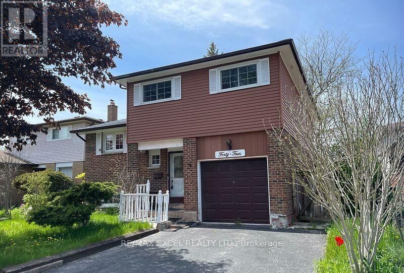 Property Photo:  44 Applemore Road West  ON M1B 1R6 