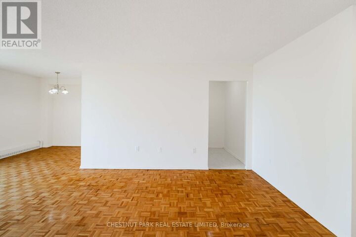 Property Photo:  3700 Lawrence Avenue East 409  ON M1G 3T2 