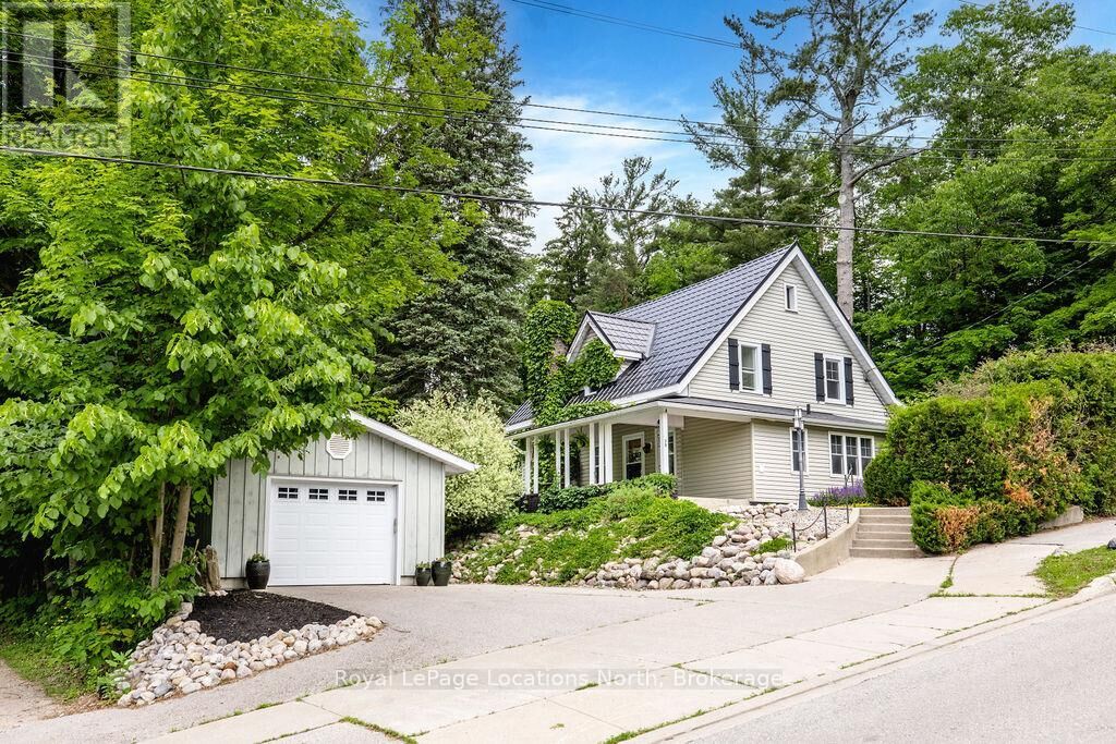 Property Photo:  75 Burke Street  ON L9M 1B3 