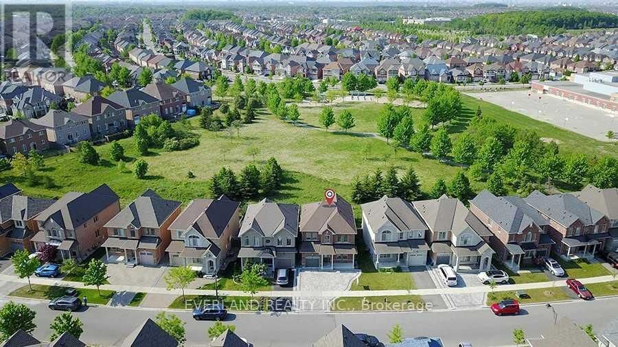 Property Photo:  306 Hammersly Boulevard  ON L6E 2C4 