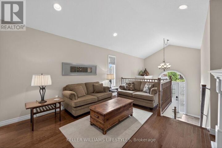 Property Photo: 1990 Foxwood Avenue ON N6G 0C5