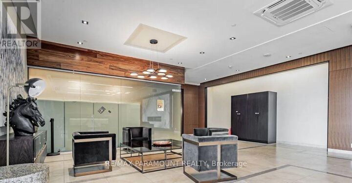 Property Photo:  17 Zorra Street 607  ON M8Z 4Z6 