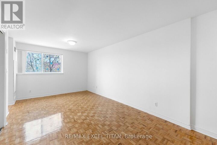 Property Photo: 1407 Dupont Street 409 ON M6H 2B1