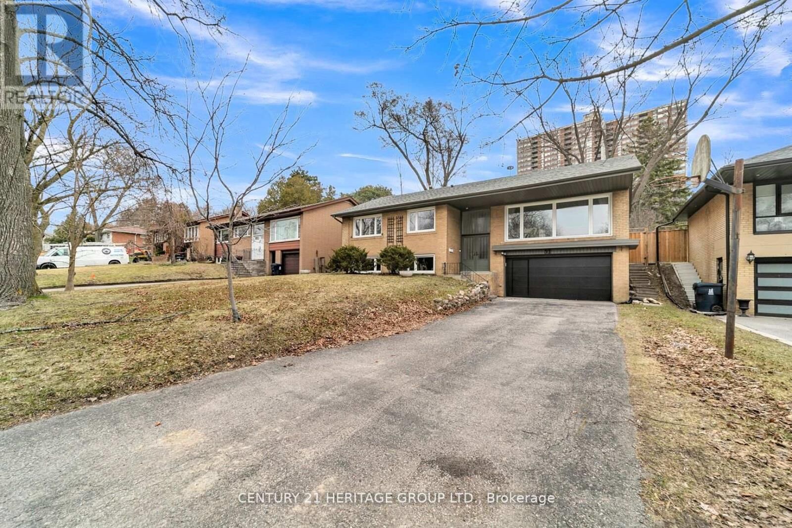 Property Photo:  31 Larabee Crescent Bsmt  ON M3A 3E6 
