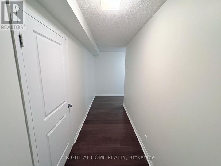 Property Photo: 11 St Joseph Street 1005 ON M4Y 3G4