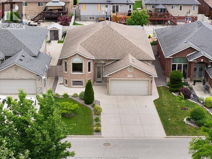 Property Photo: 3998 Cosenza Street ON N9G 0A5