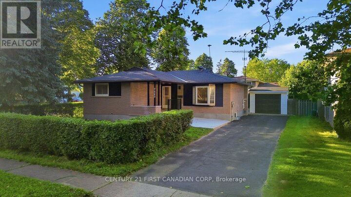 Property Photo: 7263 Maywood Street ON L2E 5P6