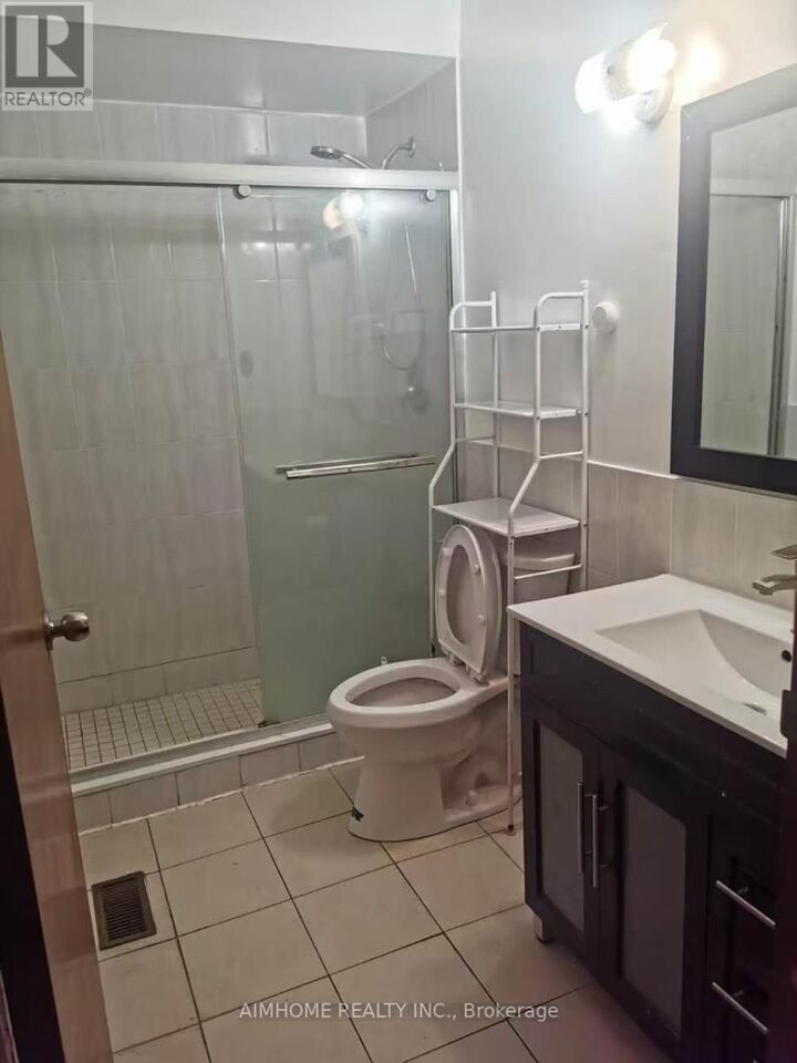 Property Photo: 137A Markham Street Mainflr ON M6J 2G4