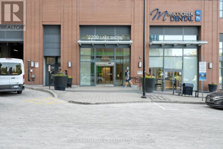 Property Photo: 2200 Lake Shore Boulevard West 1809 ON M8V 1A4
