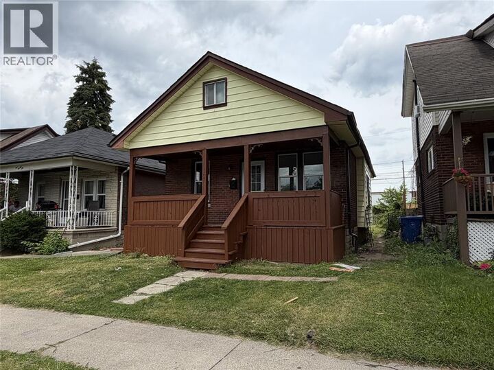 Property Photo:  1030 Oak Street  ON N9A 5G4 