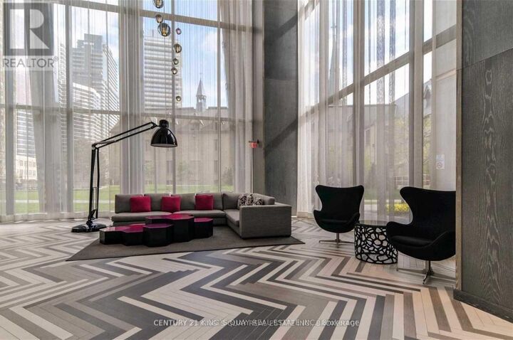 Property Photo: 1080 Bay Street 2909 ON M5S 0A3