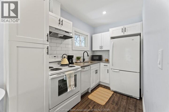 Property Photo: 135 William Street North 4 ON N7M 4L6