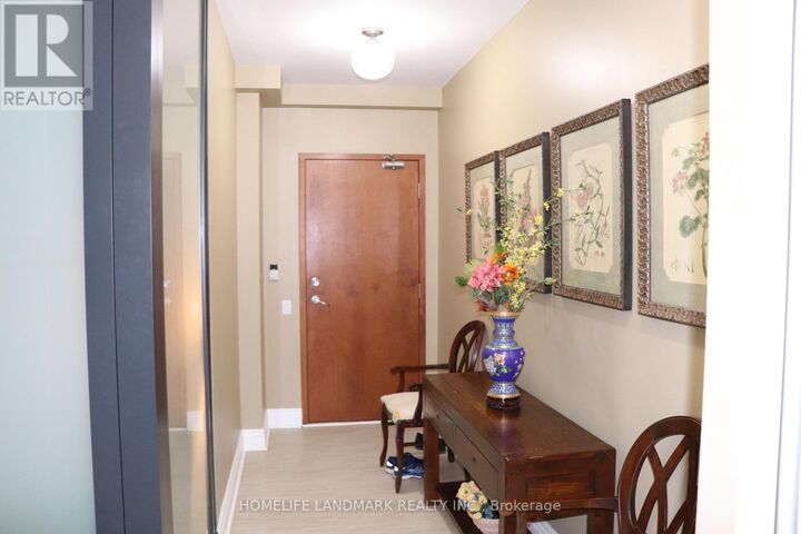 Property Photo: 500 Queens Quay West 816E ON M5V 3K8