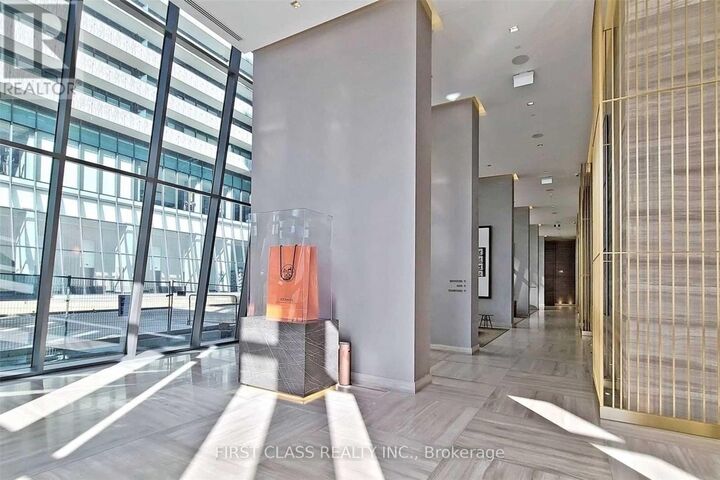 Property Photo:  50 Charles Street East 911  ON M4Y 0C3 