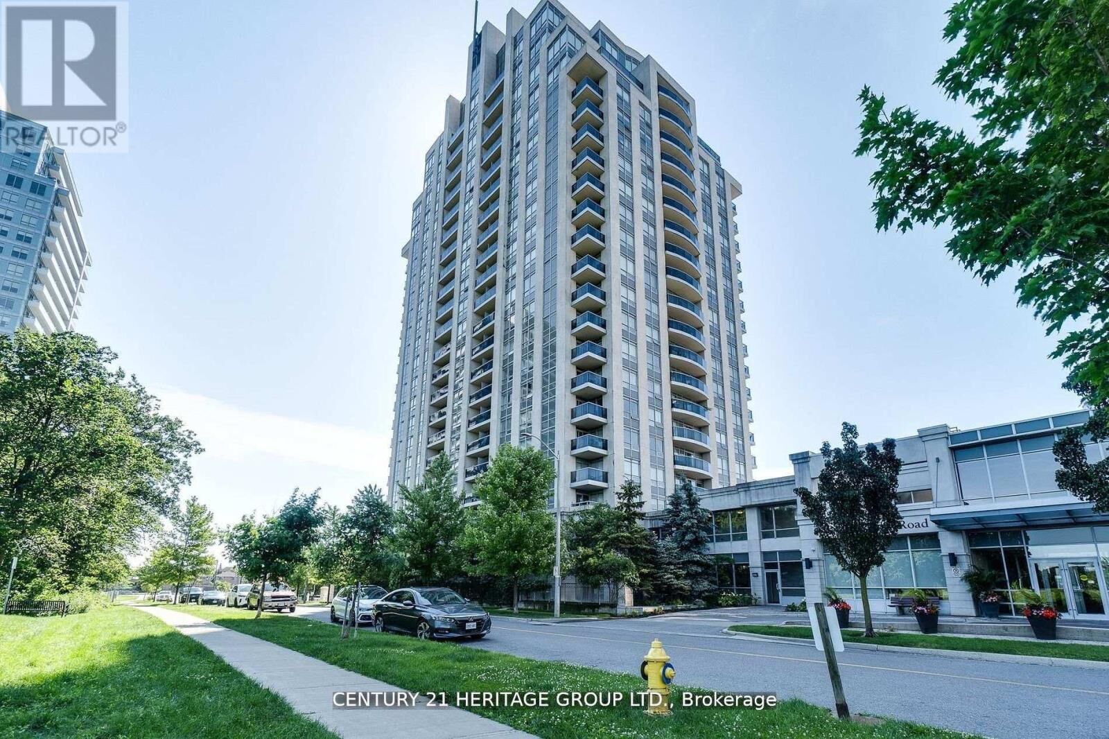 Property Photo: 7 North Park Road 709 ON L4J 0C9