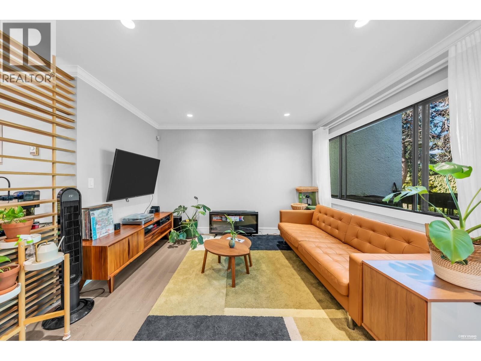 Property Photo:  7321 Montecito Drive 7  BC V5A 1R2 