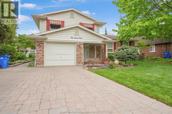Property Photo:  179 Chippewa Drive  ON N7M 2B3 