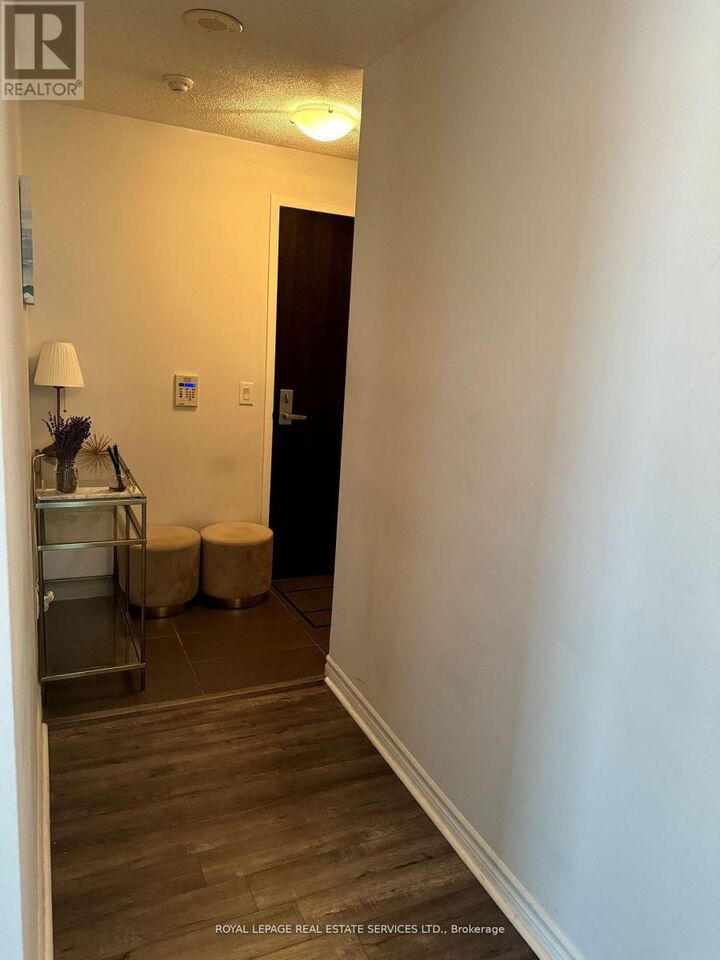 Property Photo: 19 Grand Trunk Crescent 1510 ON M5J 3A3