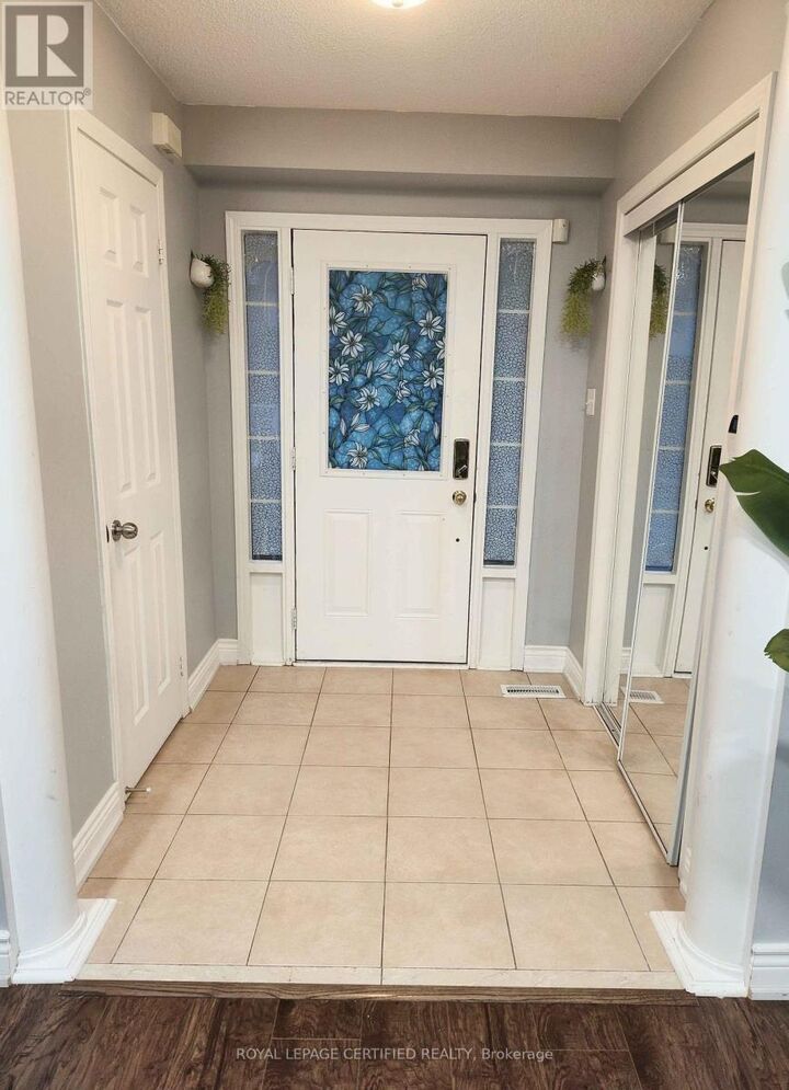 Property Photo:  392 Hobbs Crescent  ON L9T 0J2 