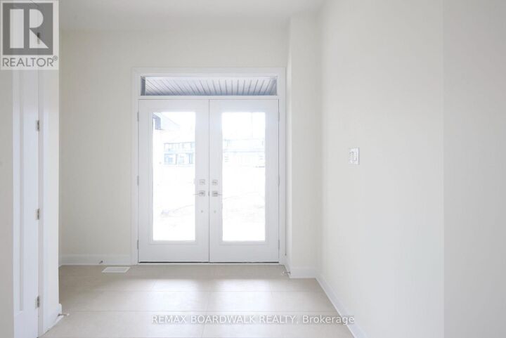Property Photo:  724 Kenny Gordon Avenue  ON K4M 0X8 