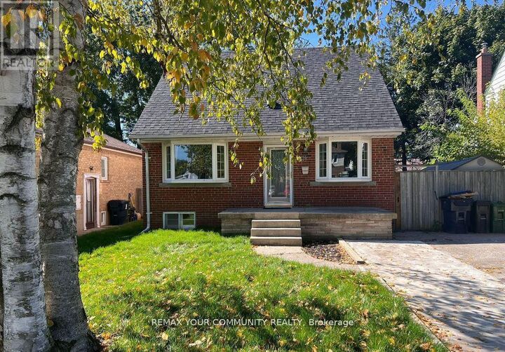 Property Photo: 16 Robertsfield Crescent ON M1R 2X2