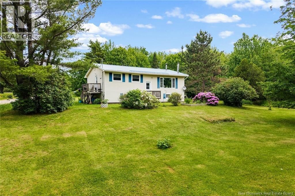 Property Photo:  2 Warren Extension  NB E5M 1K6 