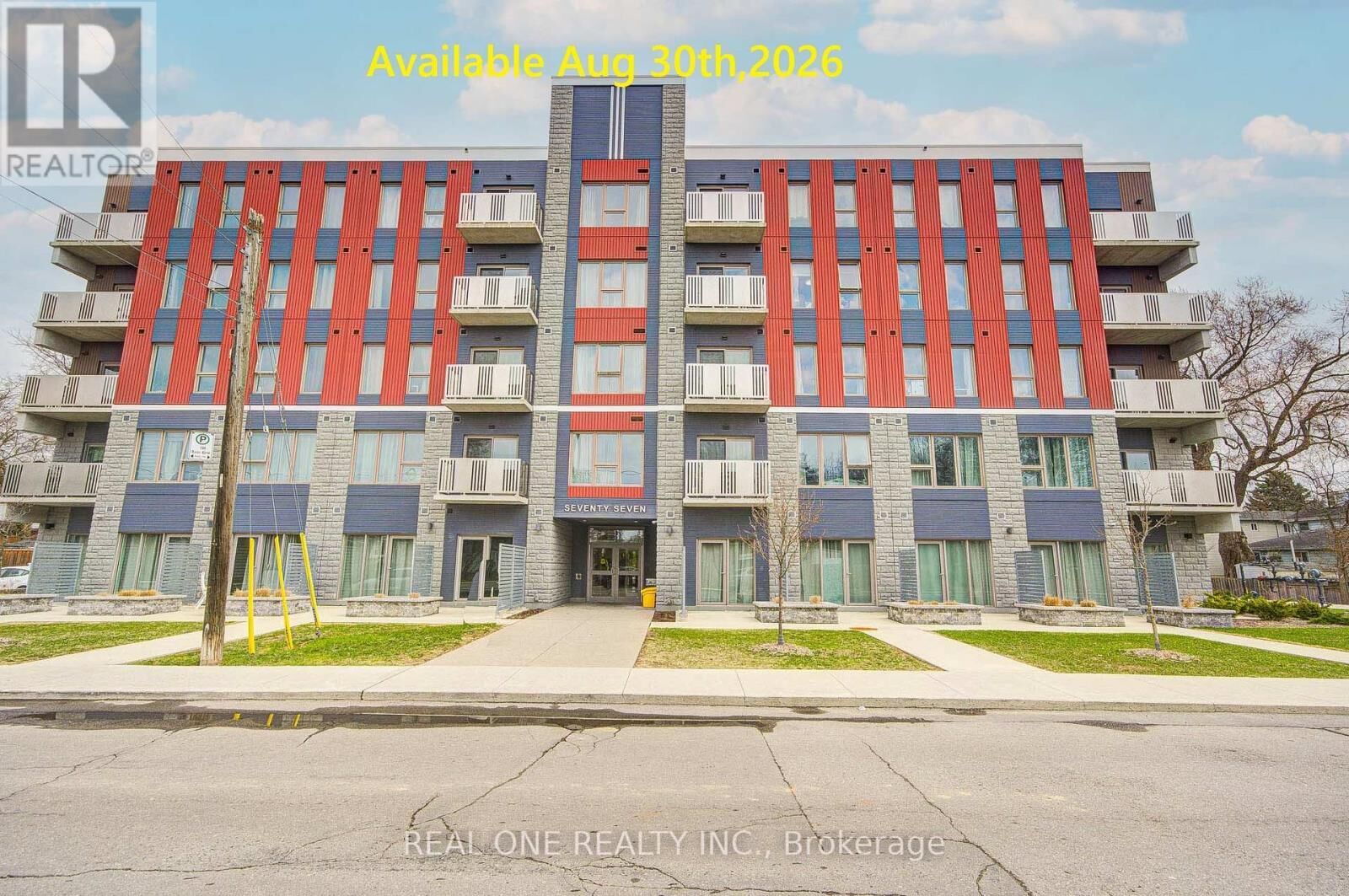 Property Photo:  77 Leland Street 524  ON L8S 3A1 