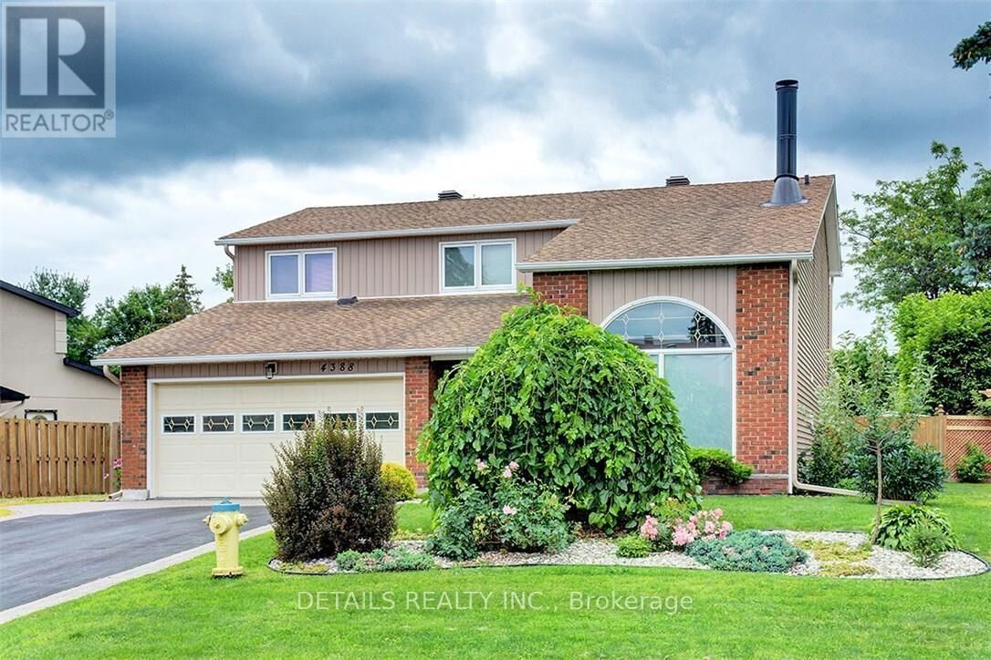 Property Photo:  4388 Whittaker Crescent  ON K1B 4P2 