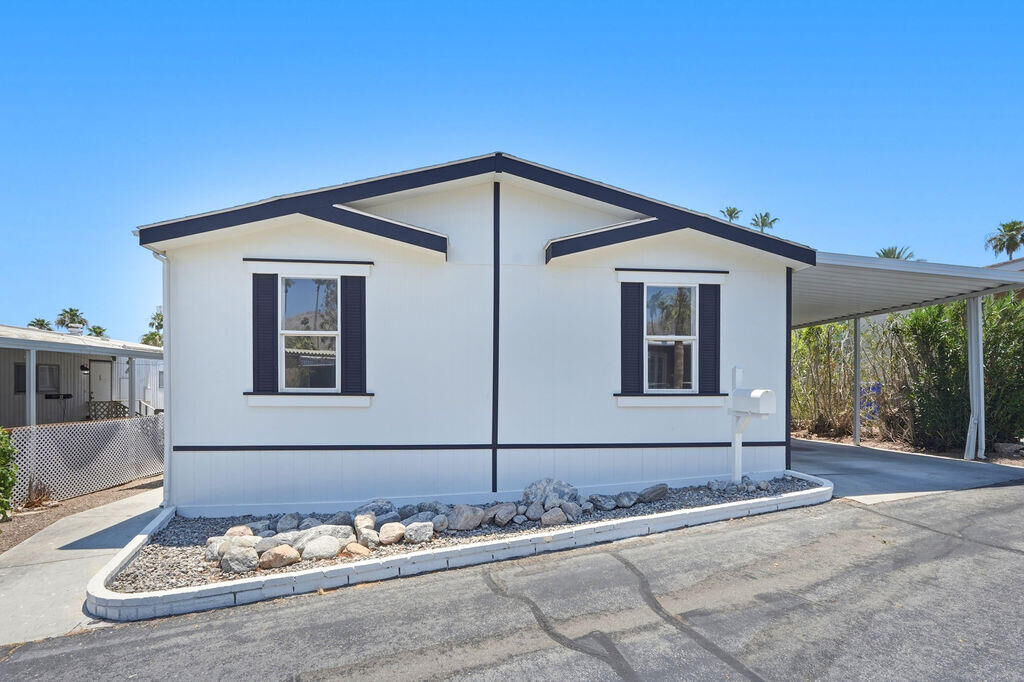 Property Photo:  6 Bar D Drive  CA 92260 