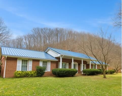 Property Photo:  36285 State Hwy 194 East  KY 41553 