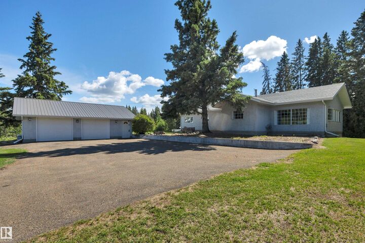 Property Photo: 473058 Rge Road 243 A AB T0C 1Z0
