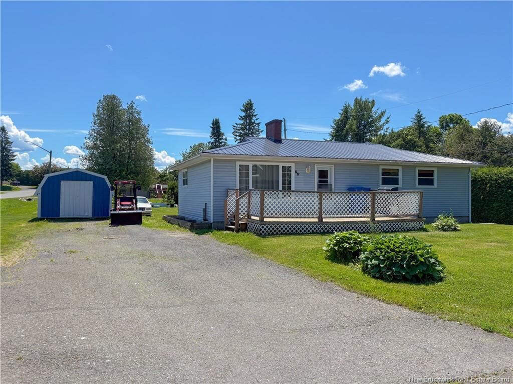 Property Photo:  88 Hillcrest Avenue  NB E7P 1N2 