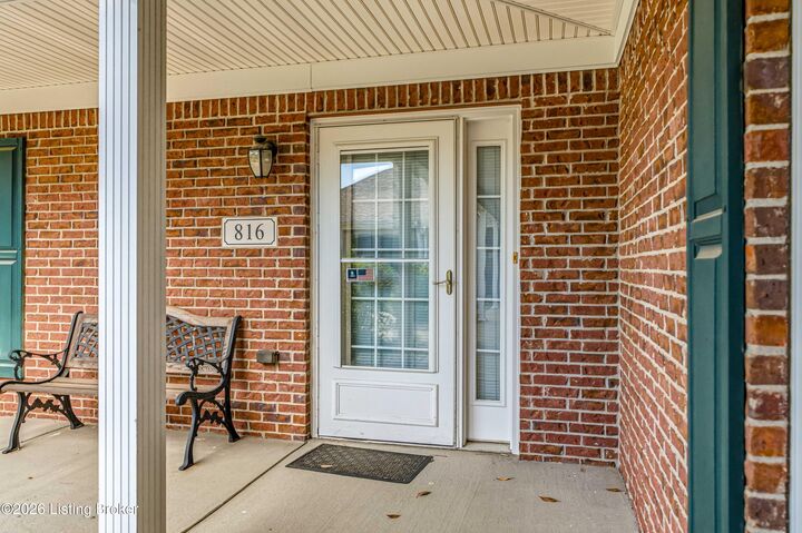 Property Photo:  816 Garden Pointe Dr  KY 40067 