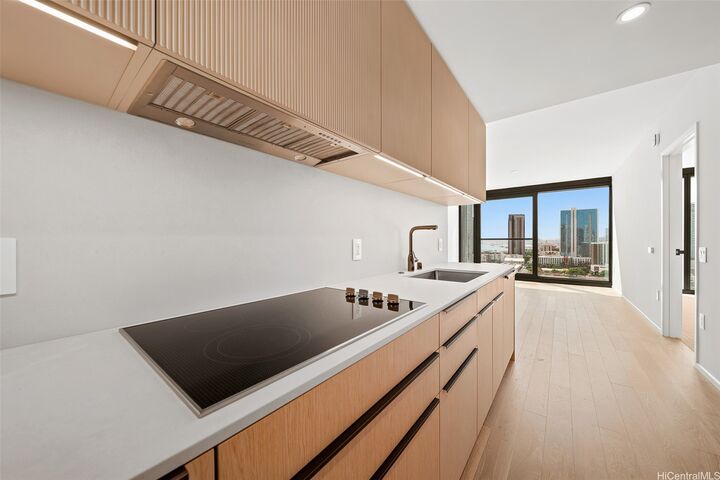 Property Photo: 333 Ward Avenue 1905 HI 96814