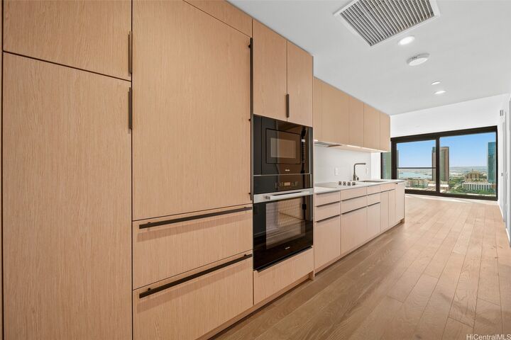 Property Photo:  333 Ward Avenue 1905  HI 96814 