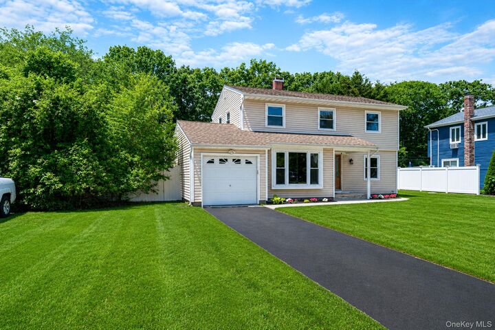 Property Photo: 130 Greenbelt Parkway NY 11741