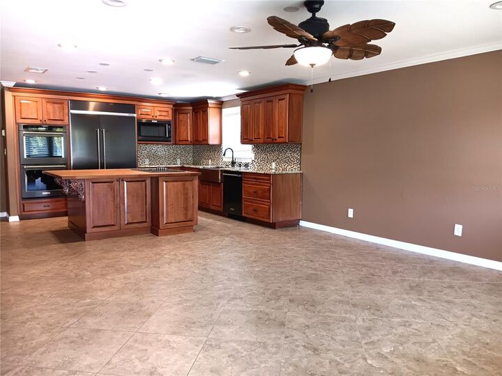 Property Photo:  1302 Amble Lane  FL 33755 