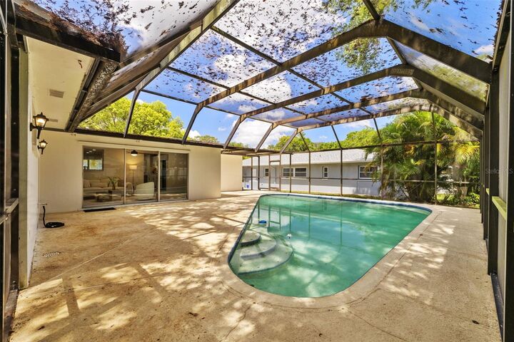 Property Photo:  1905 Oro Court  FL 33764 