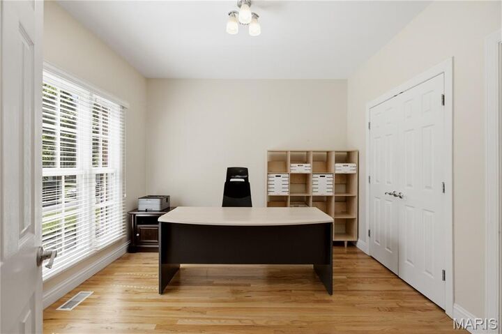 Property Photo:  2143 Oak Drive  MO 63131 