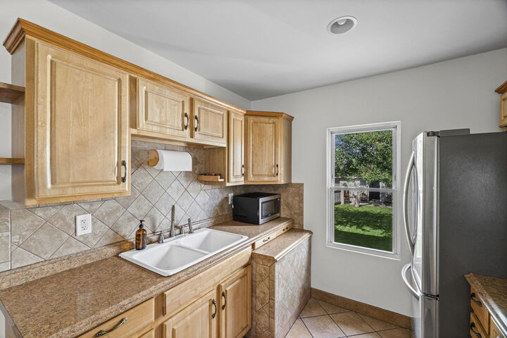 Property Photo: 3239 N Osceola Avenue IL 60634