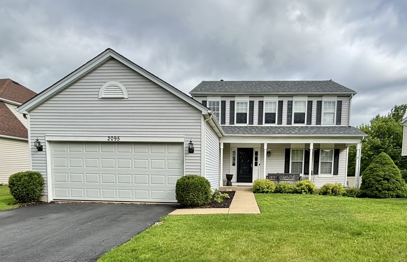 Property Photo: 2095 Wesmere Lakes Drive IL 60586