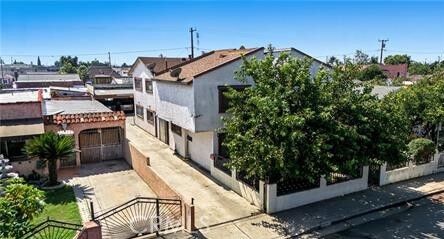 Property Photo:  2526 Flower Street  CA 90255 